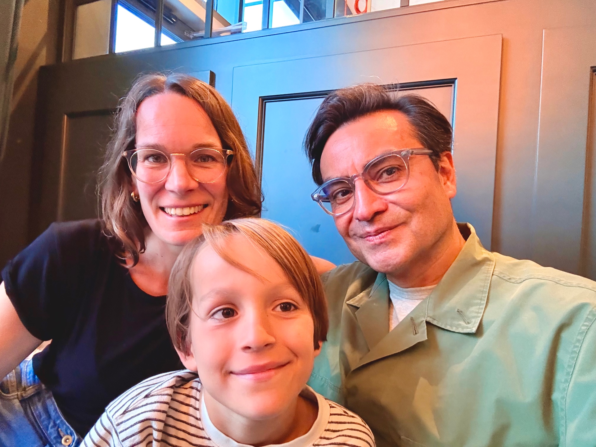 Tomás Contreras Arancibia with family